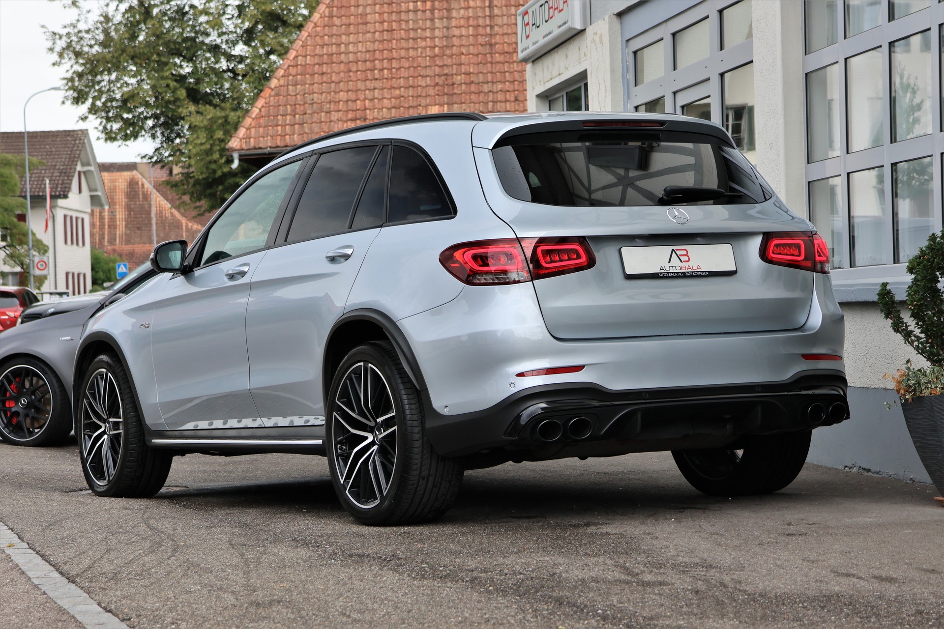 MERCEDES-BENZ GLC 43 AMG 4Matic 9G-Tronic (CH) + 2.46T AHK-image-2