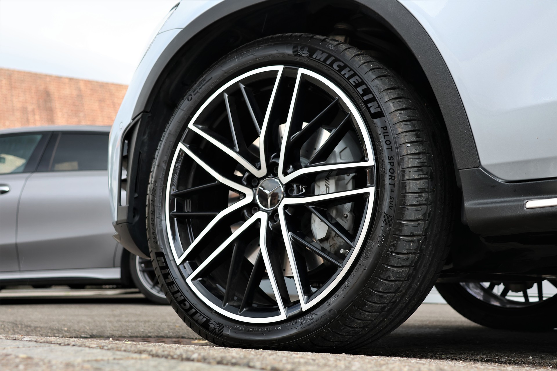 MERCEDES-BENZ GLC 43 AMG 4Matic 9G-Tronic (CH) + 2.46T AHK-image-7