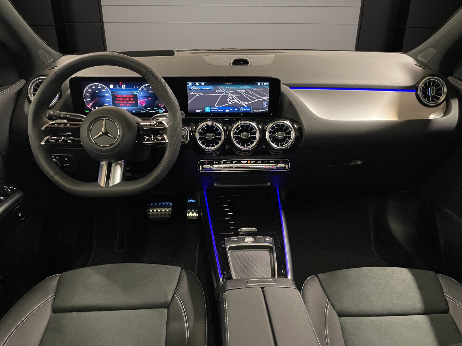 MERCEDES-BENZ GLA 250 4Matic 8G-DCT Swiss Star-image-11