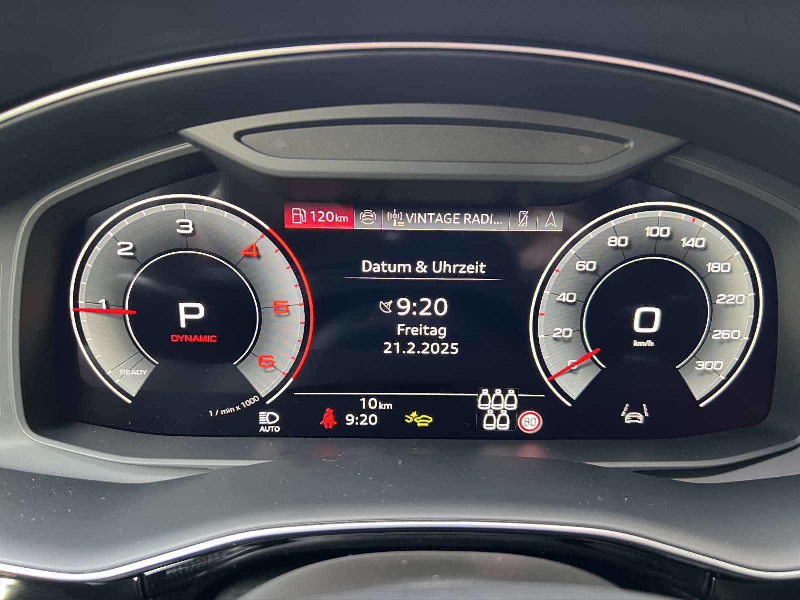 AUDI Q7-image-10