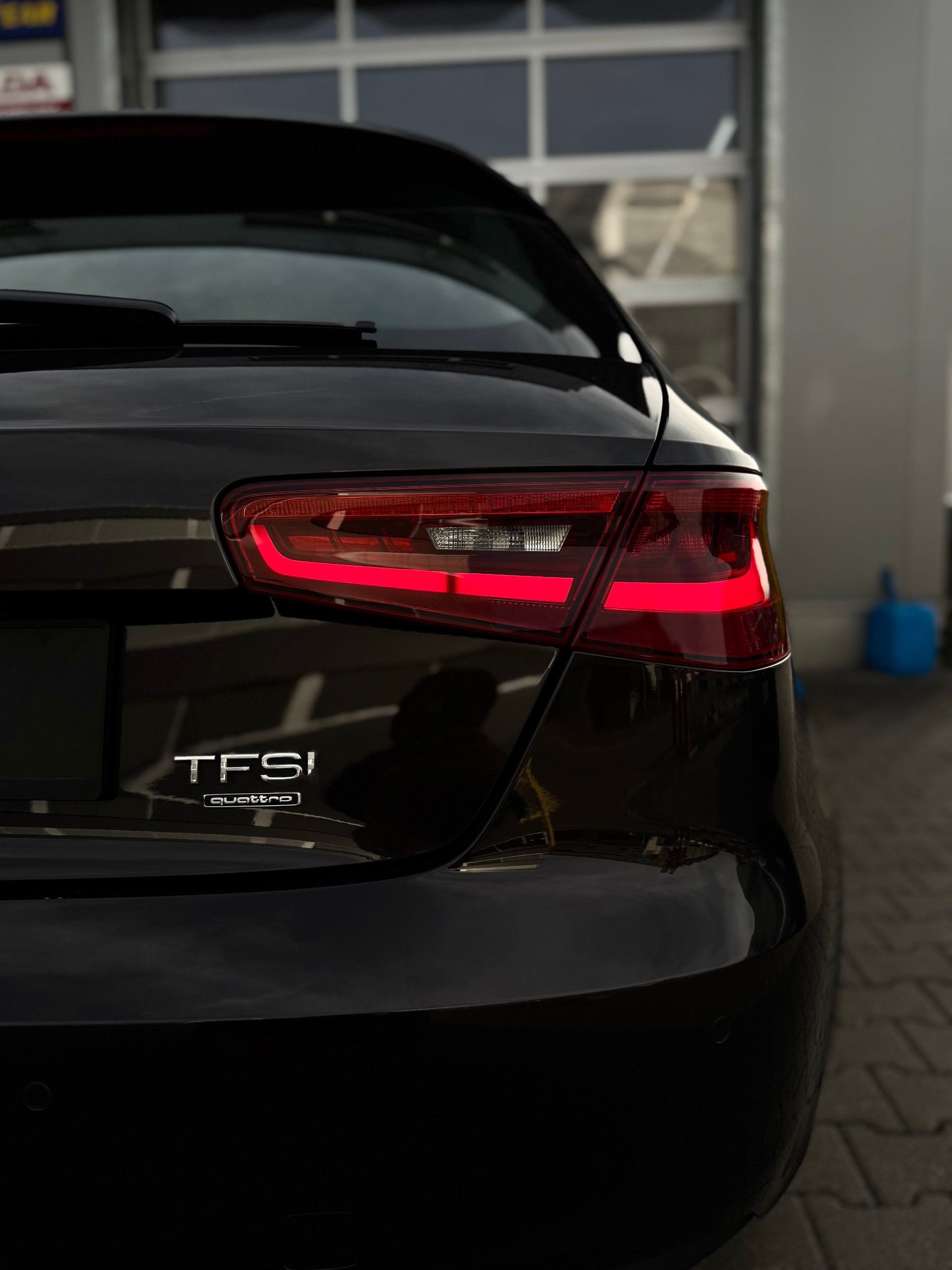 AUDI A3 1.8 TFSI Ambition quattro S-tronic / ab MFK bei Verkauf-image-6