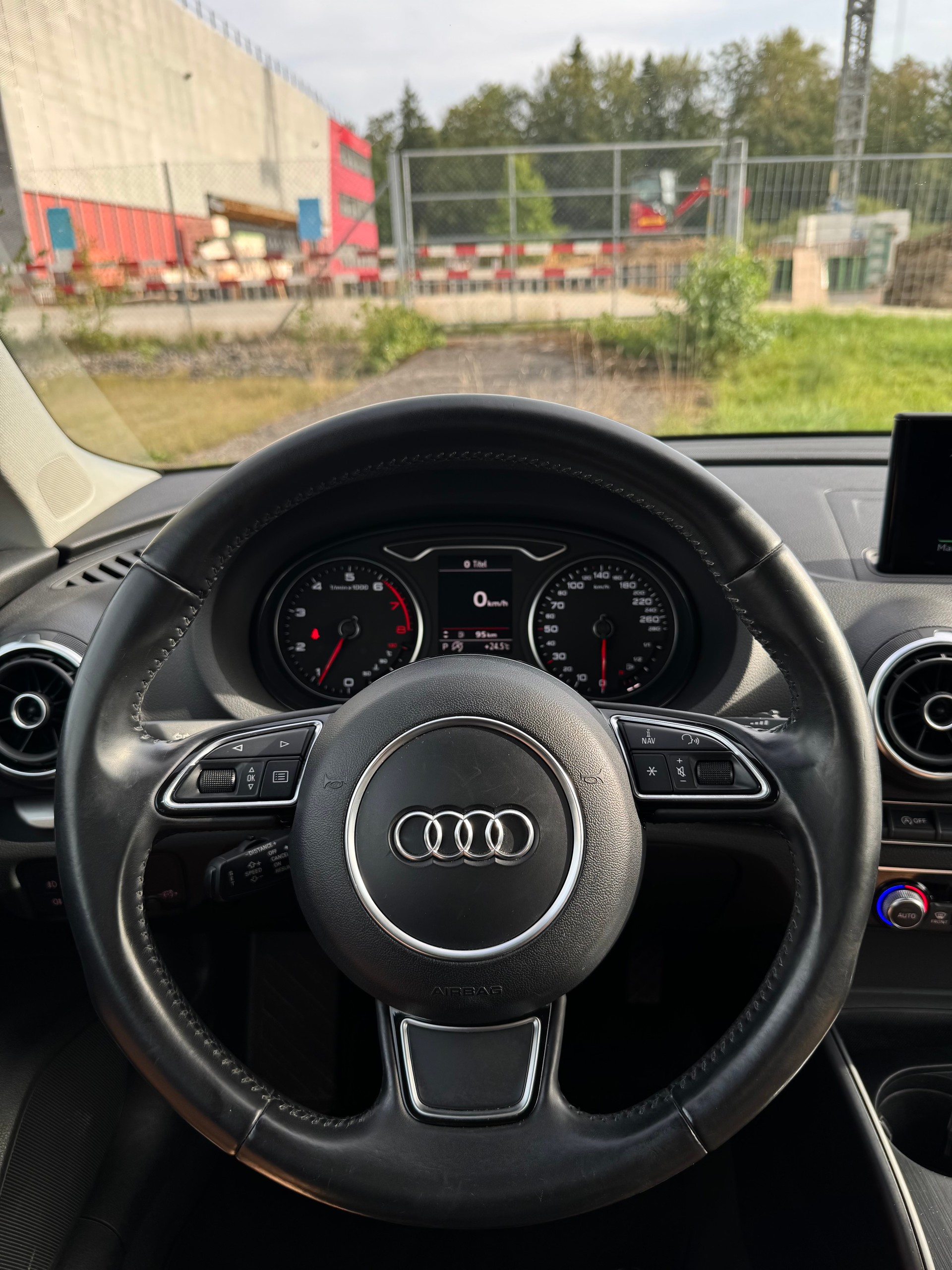 AUDI A3 1.8 TFSI Ambition quattro S-tronic / ab MFK bei Verkauf-image-9