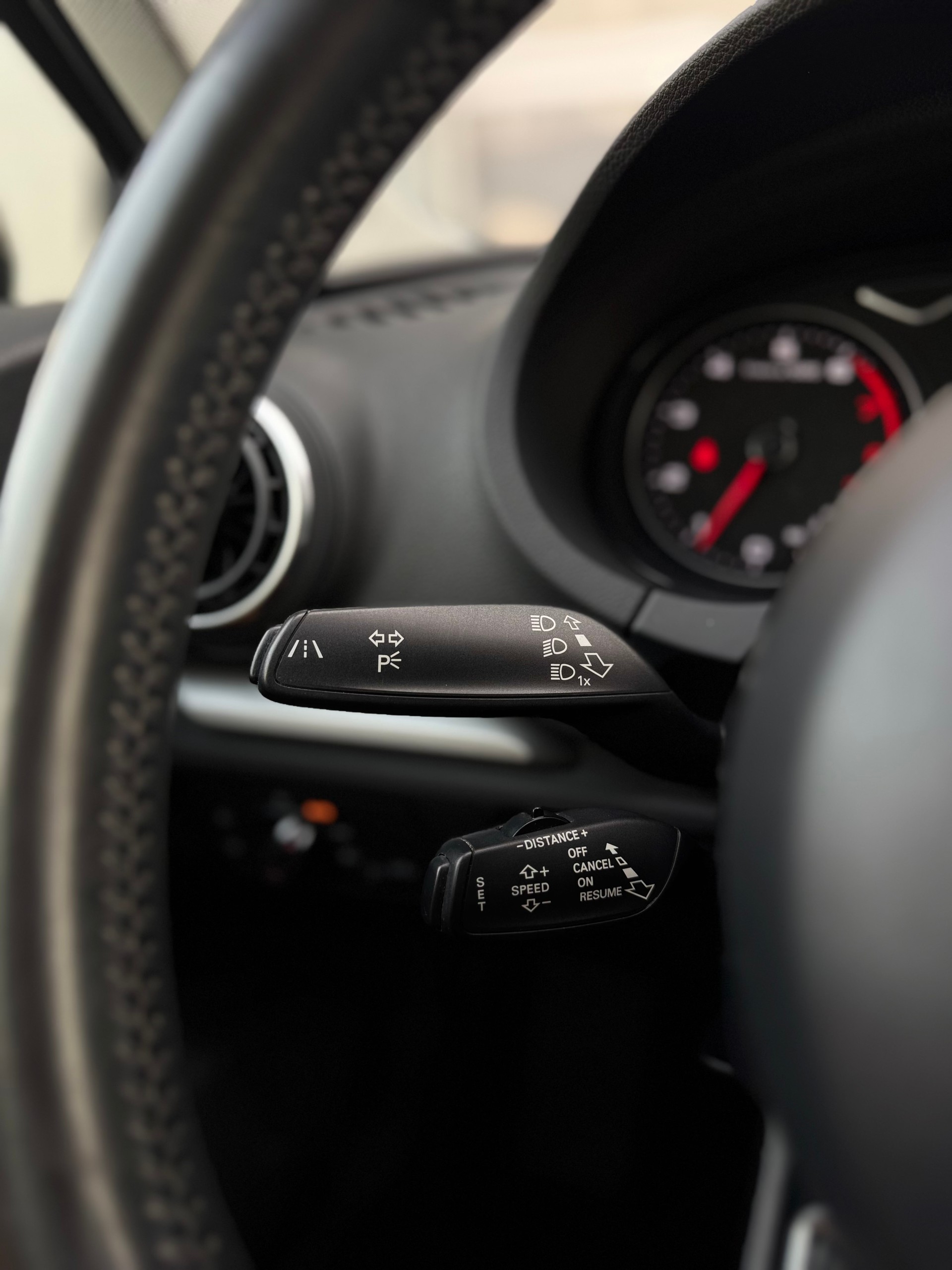 AUDI A3 1.8 TFSI Ambition quattro S-tronic / ab MFK bei Verkauf-image-10