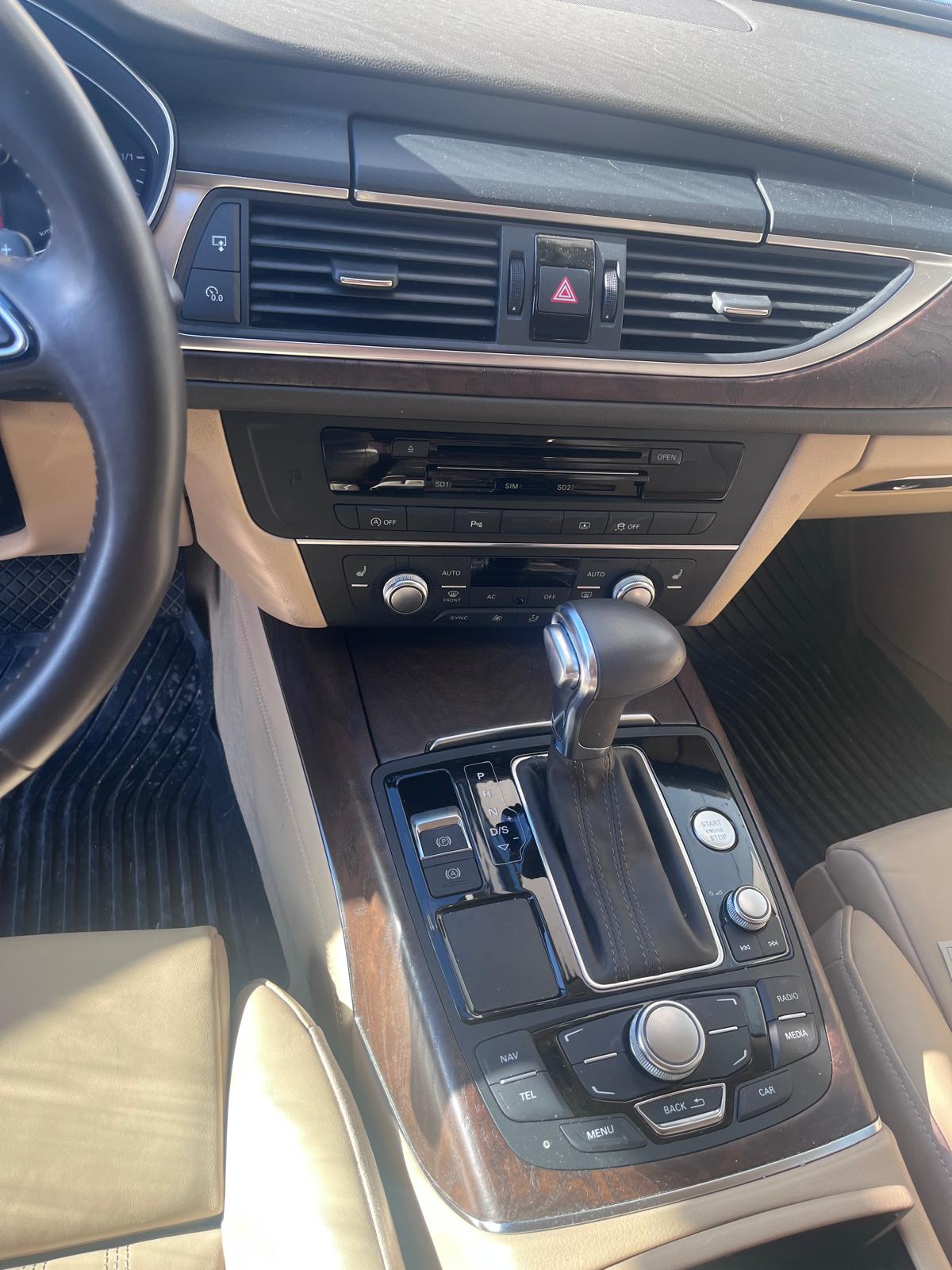 AUDI 3.0 V6 TFSI quattro S-Tr.-image-10