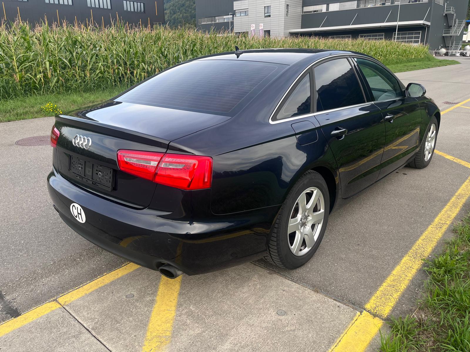 AUDI 3.0 V6 TFSI quattro S-Tr.-image-3