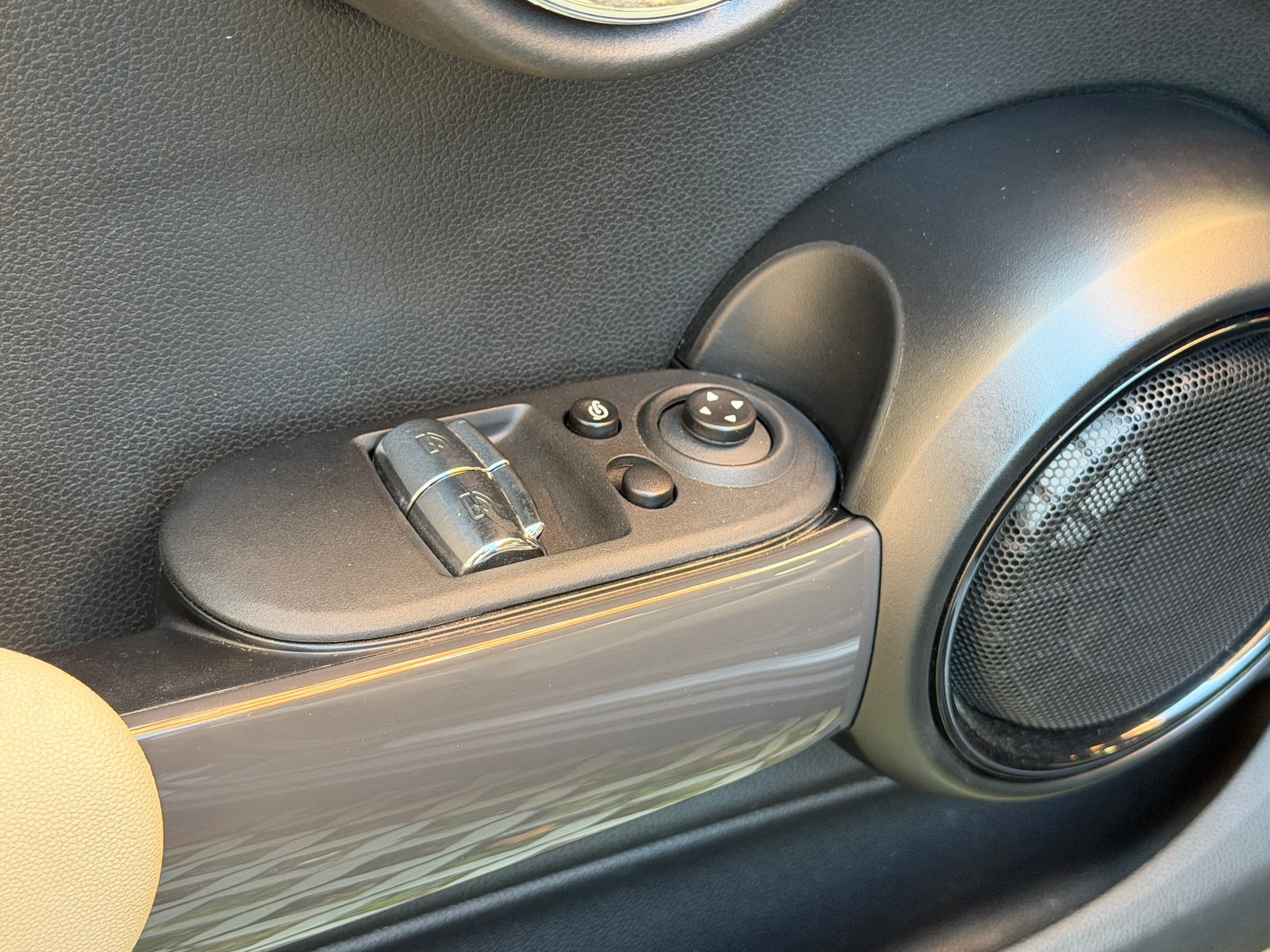 MINI Cooper Steptronic DKG-image-10