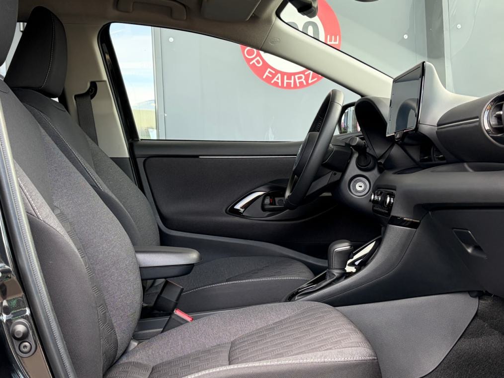 TOYOTA Yaris 1.5 Comfort-image-8