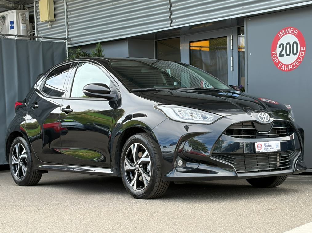 TOYOTA Yaris 1.5 Comfort-image-1