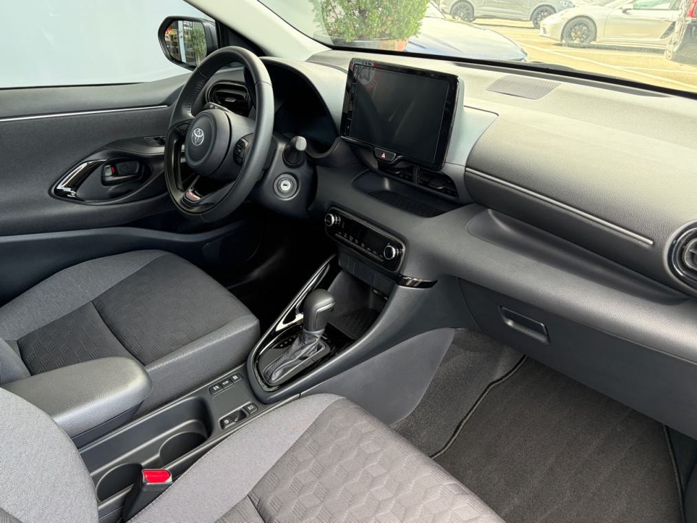 TOYOTA Yaris 1.5 Comfort-image-7