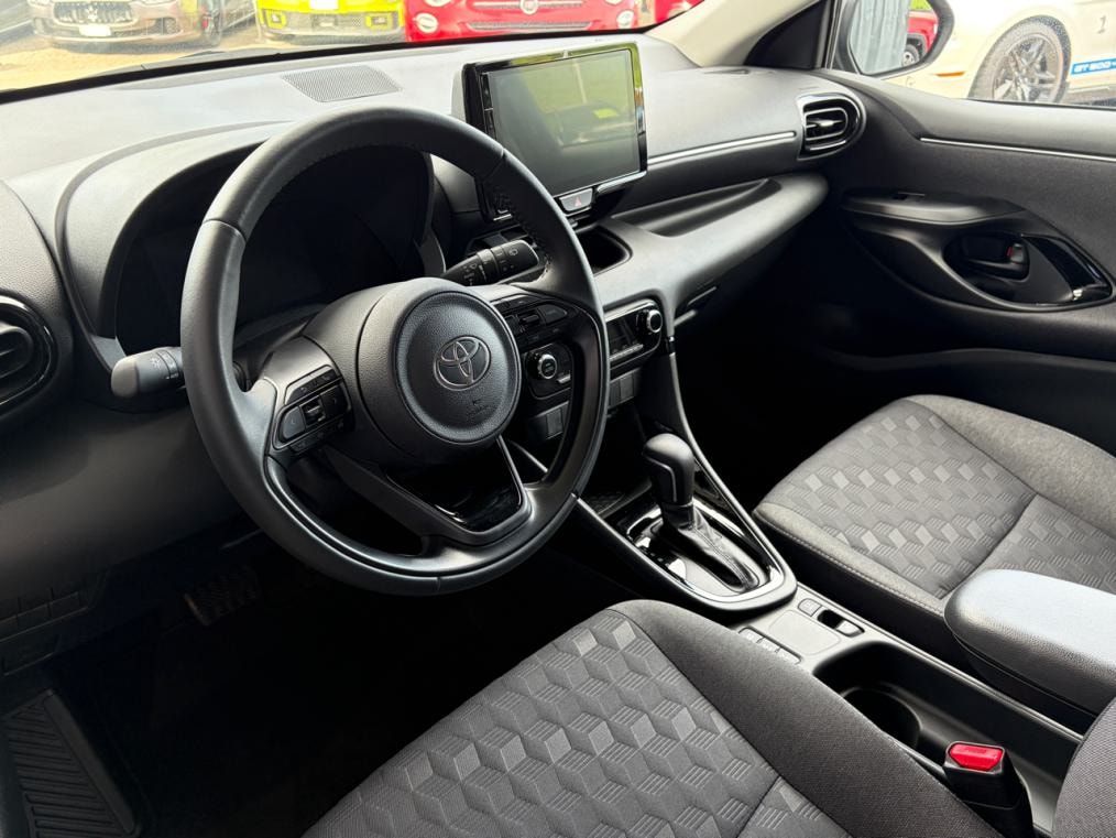 TOYOTA Yaris 1.5 Comfort-image-3