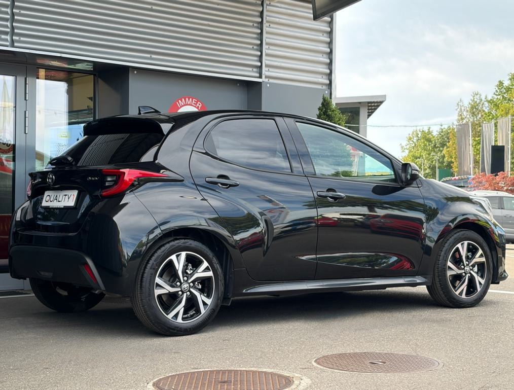 TOYOTA Yaris 1.5 Comfort-image-2