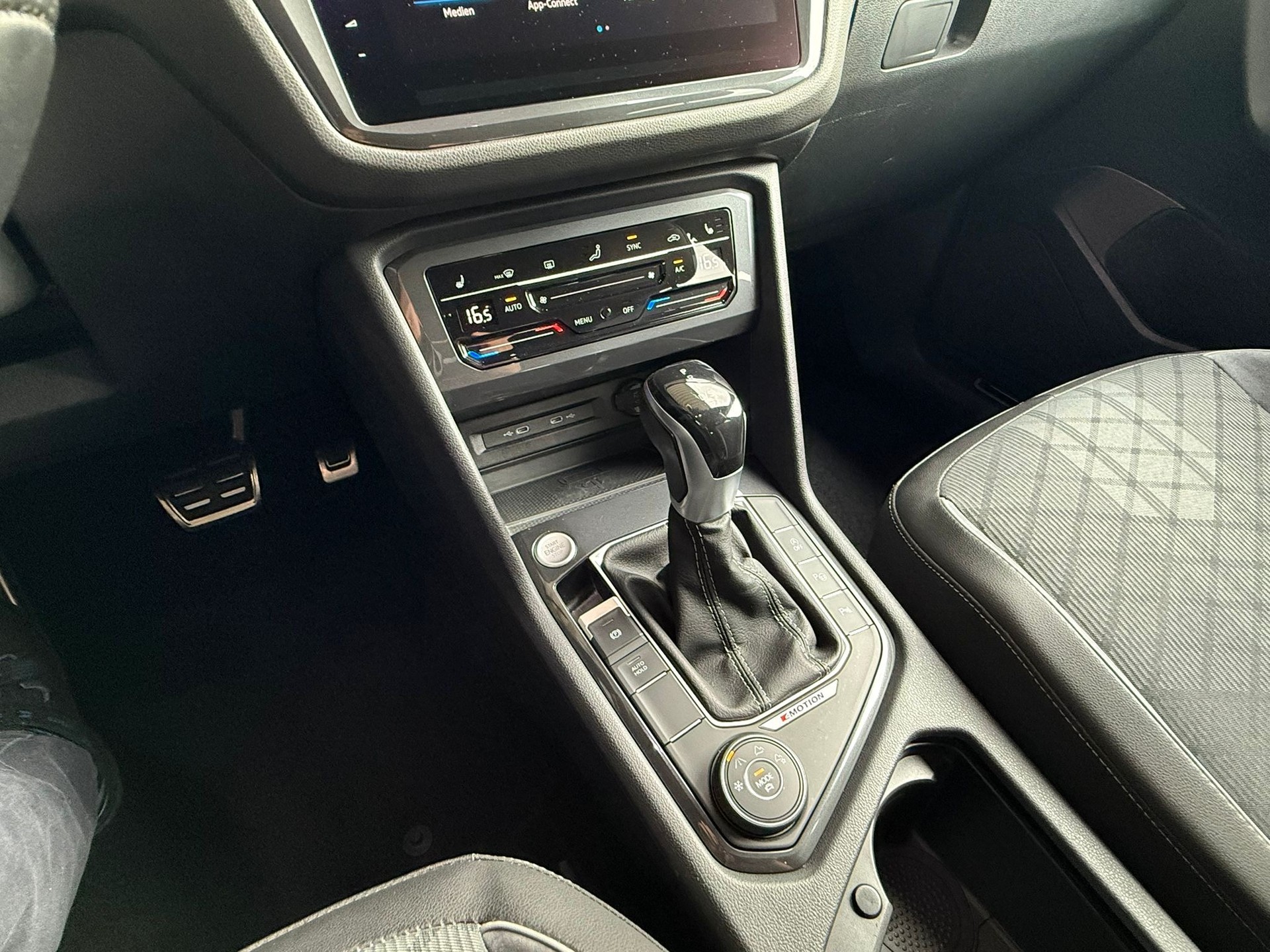 VW TIGUAN 2.0TSI DSG 4Motion Allspace-image-13