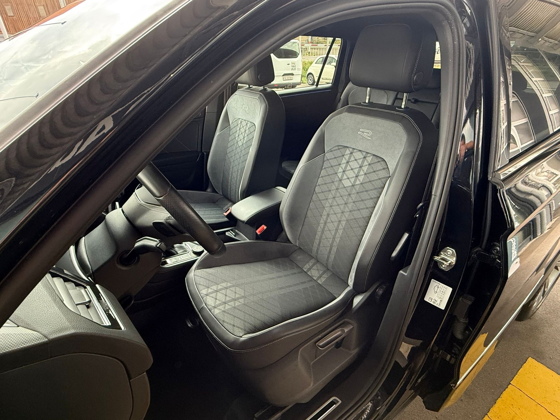 VW TIGUAN 2.0TSI DSG 4Motion Allspace-image-6