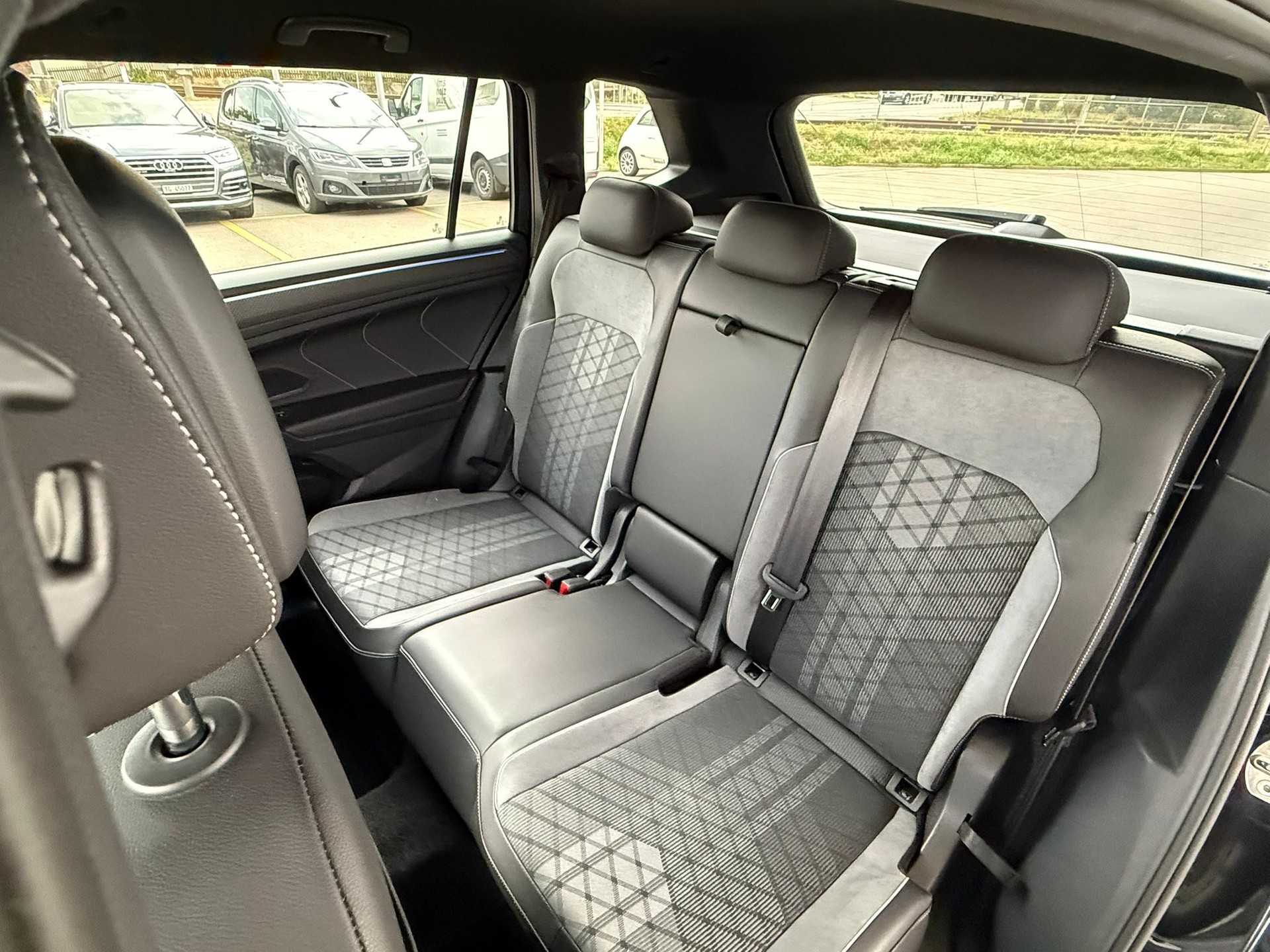 VW TIGUAN 2.0TSI DSG 4Motion Allspace-image-8