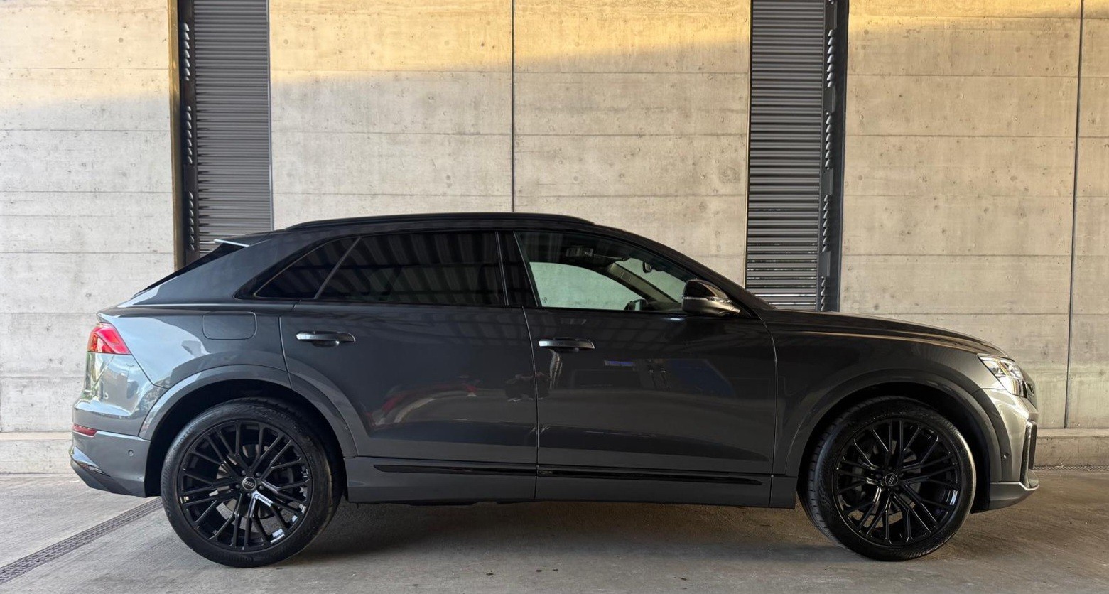 AUDI Q8 SUV 55 TFSI quattro tiptronic-image-3