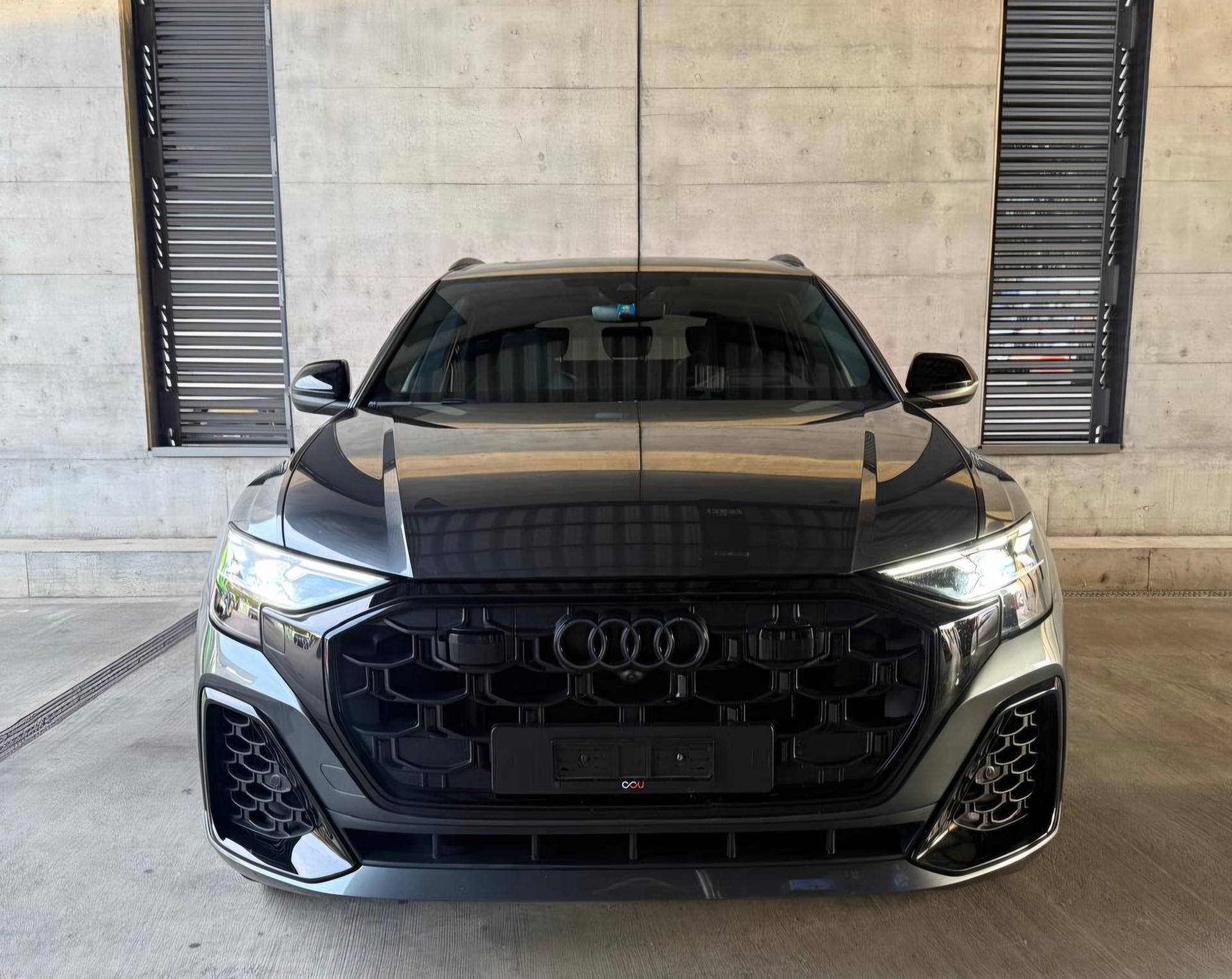 AUDI Q8 SUV 55 TFSI quattro tiptronic-image-1