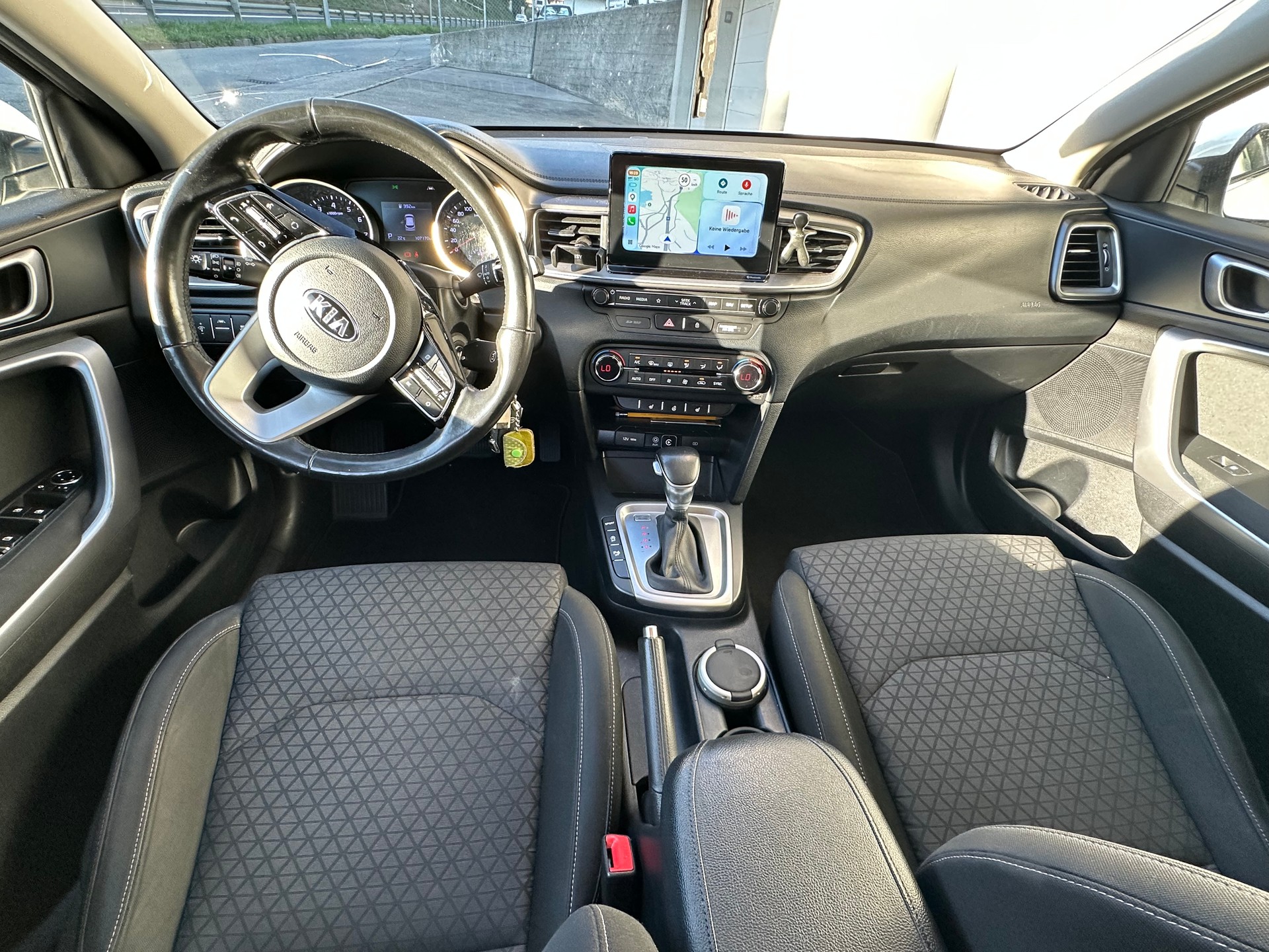 KIA Ceed Sportswagon 1.4 T-GDi Trend DCT-image-9