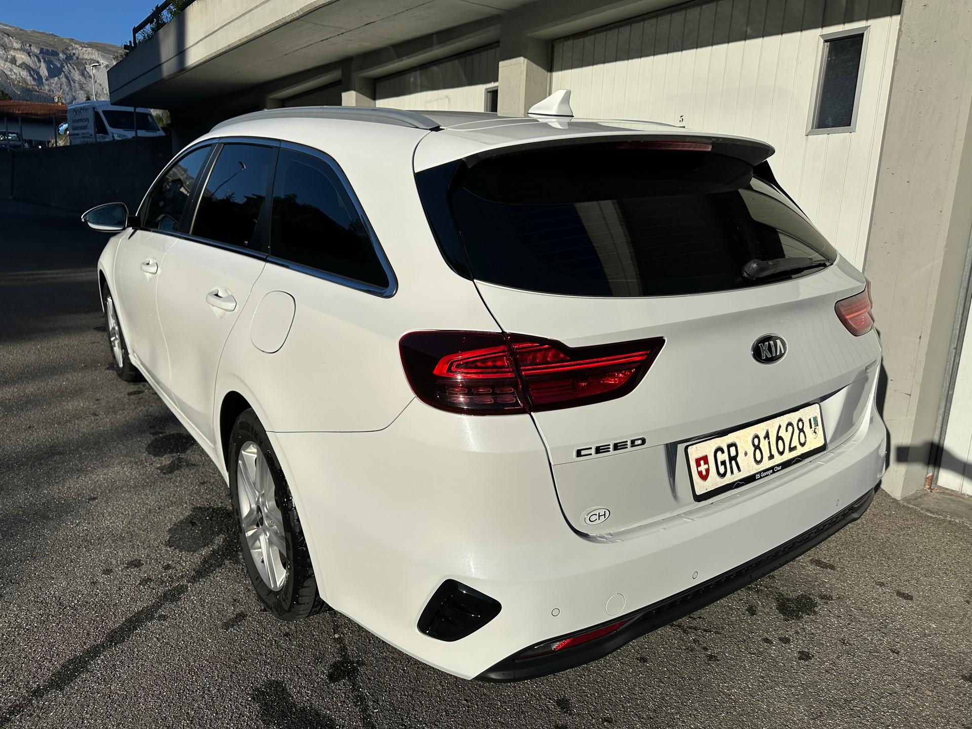 KIA Ceed Sportswagon 1.4 T-GDi Trend DCT-image-7