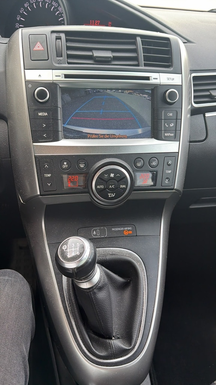 TOYOTA Verso 1.6 D-4D Swiss Trend-image-9
