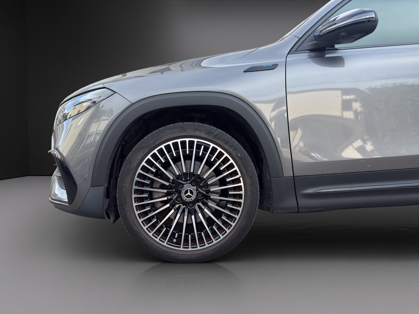 MERCEDES-BENZ EQB 300 AMG Line 4Matic-image-8