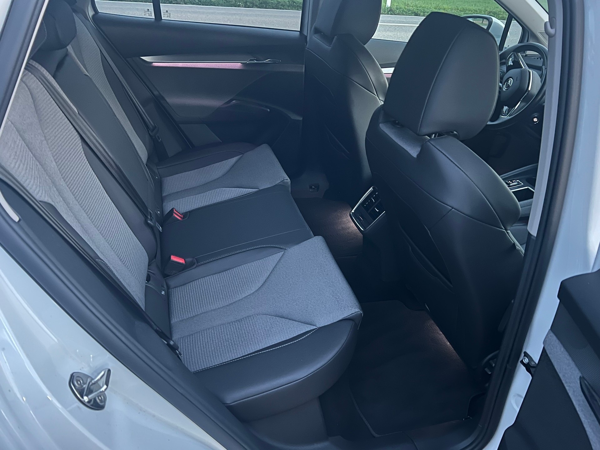 SKODA Enyaq iV 80 * TOP ZUSTAND * FRISCH AB MFK & SERVICE-image-10