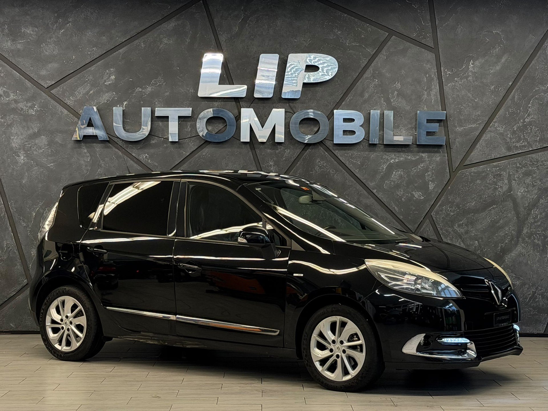 RENAULT Scénic 1.2 16V Turbo Energy-image-2