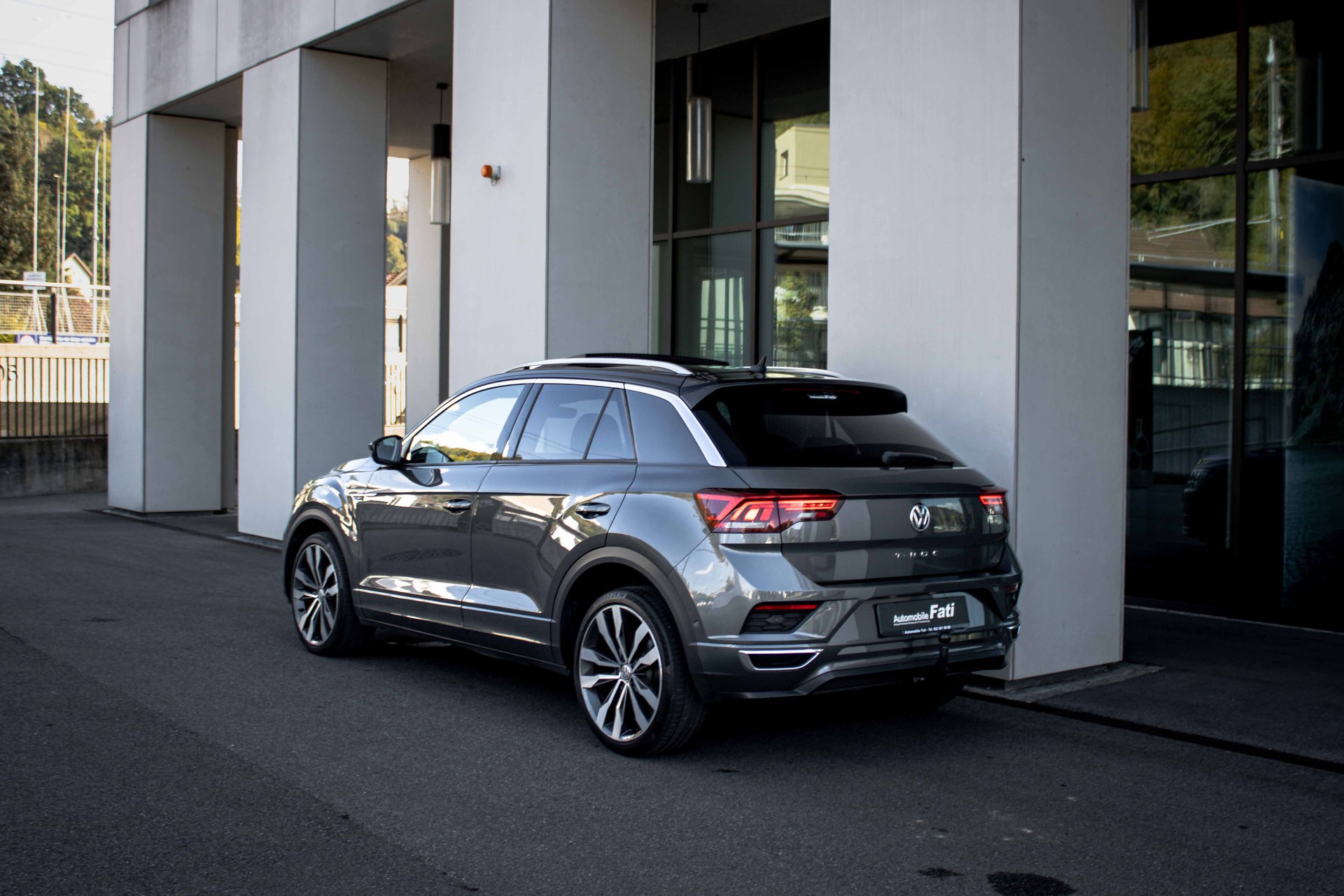 VW T-Roc 1.5 TSI EVO Sport R Line DSG-image-1