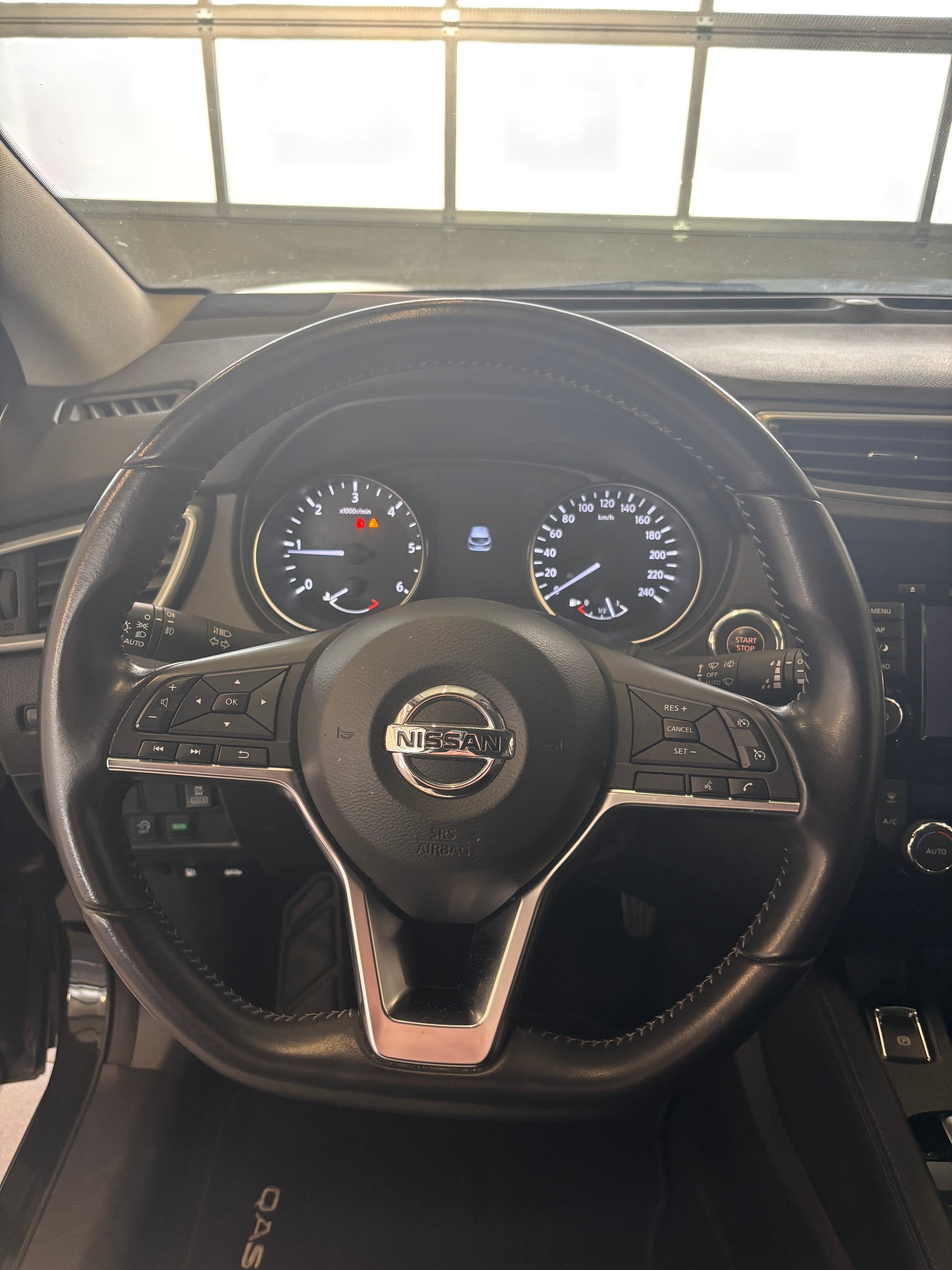 NISSAN Qashqai 1.7 dCi tekna+ Xtronic ALL-MODE 4x4-image-8
