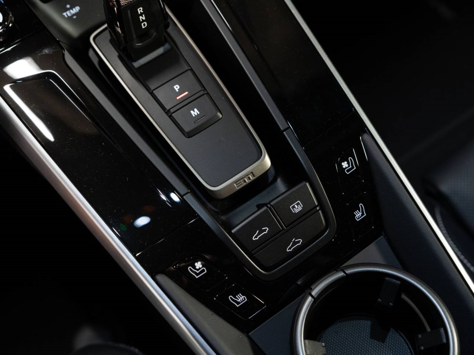 PORSCHE 911 Turbo S-image-15