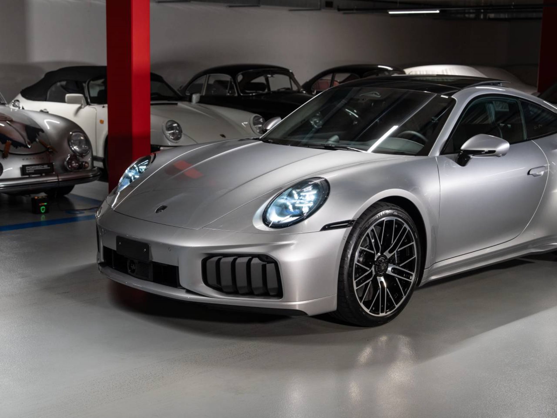 PORSCHE 911 Turbo S-image-26