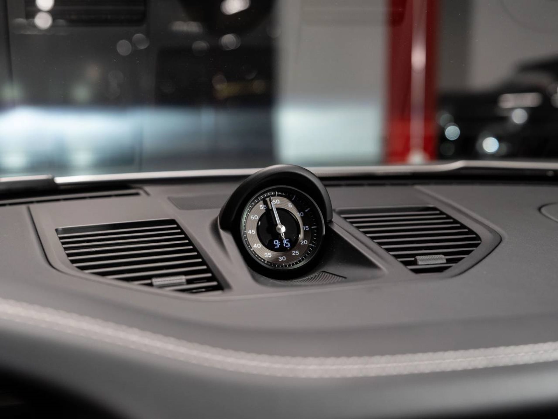 PORSCHE 911 Turbo S-image-9