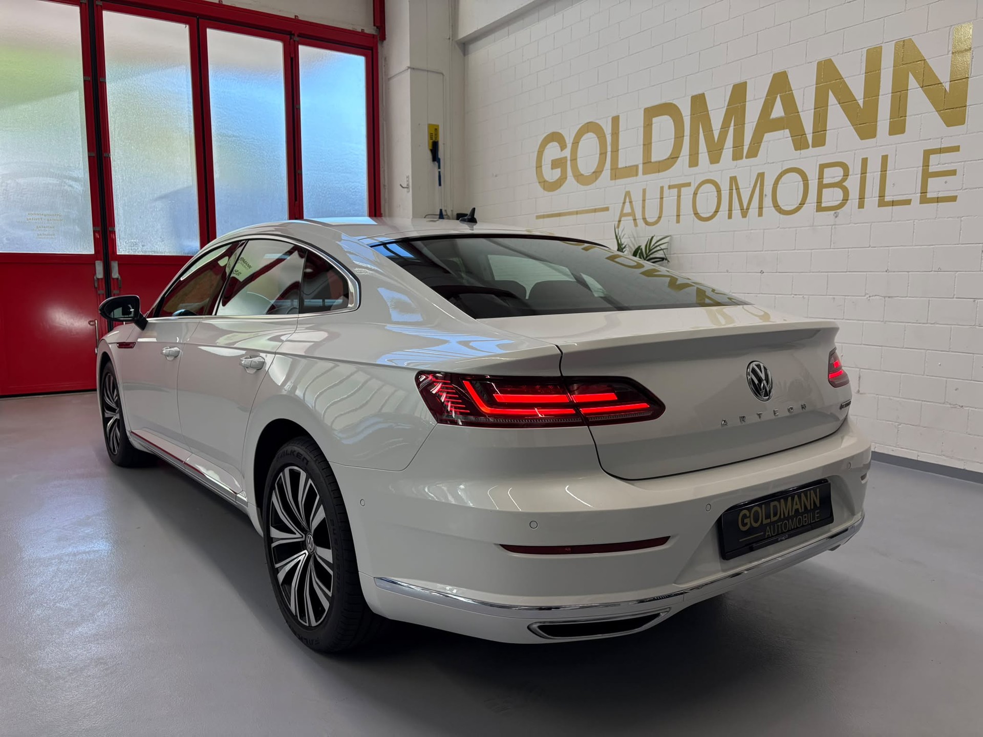 VW Arteon 2.0 TDI SCR BMT Elegance 4Motion DSG-image-3