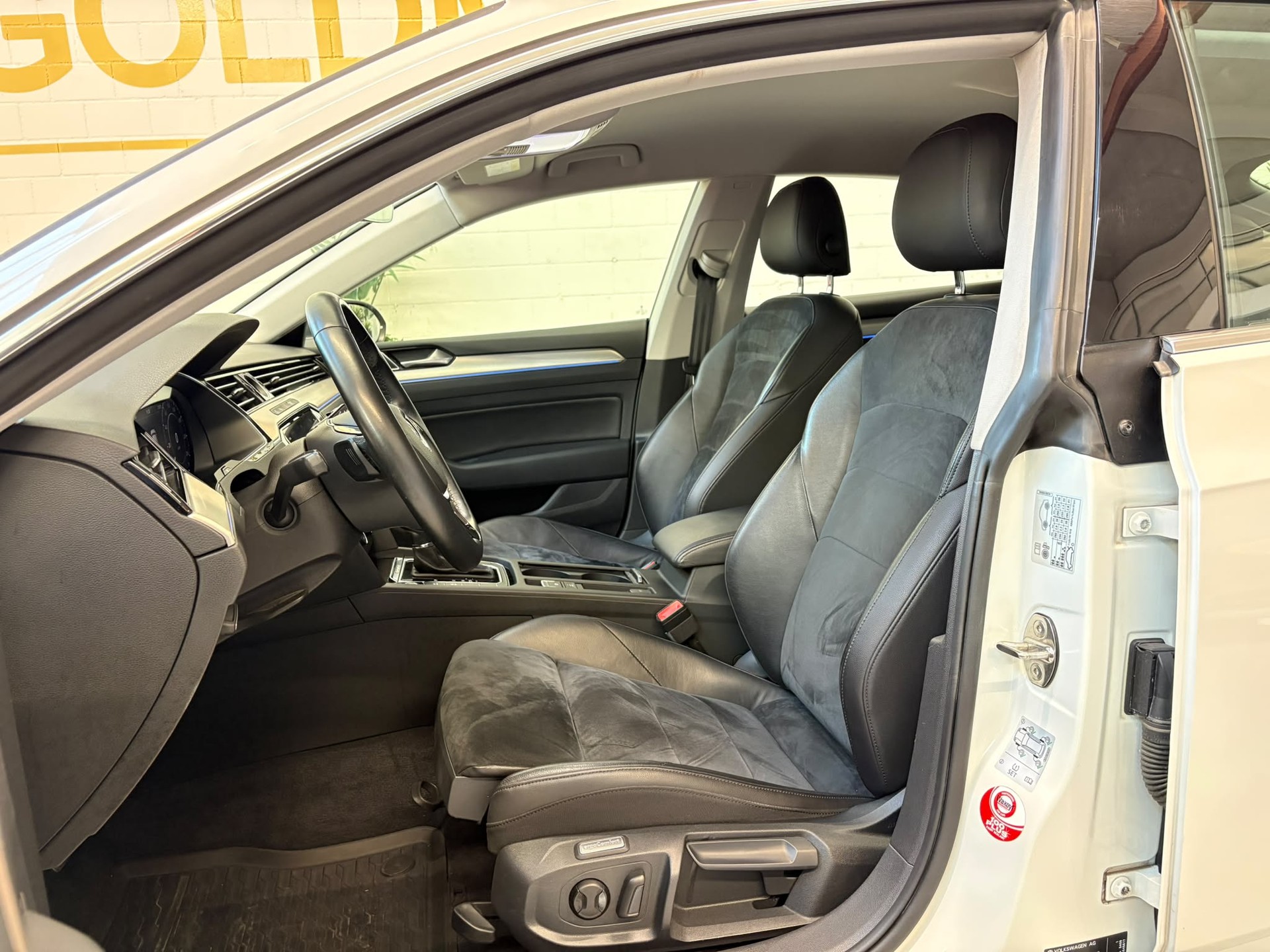 VW Arteon 2.0 TDI SCR BMT Elegance 4Motion DSG-image-4