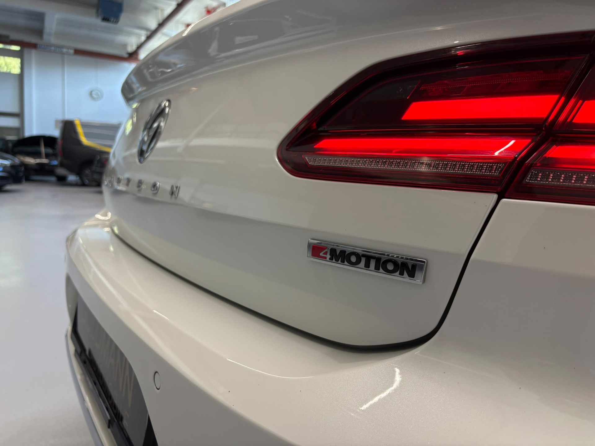 VW Arteon 2.0 TDI SCR BMT Elegance 4Motion DSG-image-12