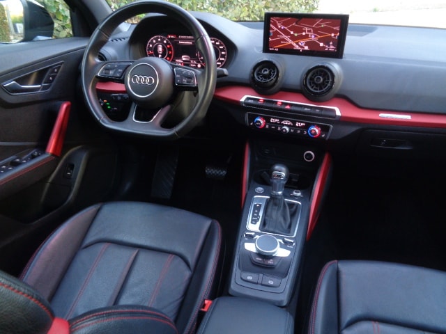 AUDI Q2 2.0 TFSI sport quattro S-tronic-image-3