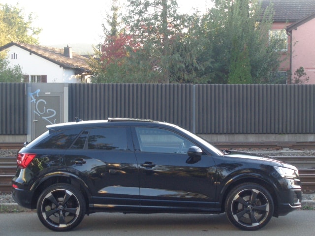 AUDI Q2 2.0 TFSI sport quattro S-tronic-image-13