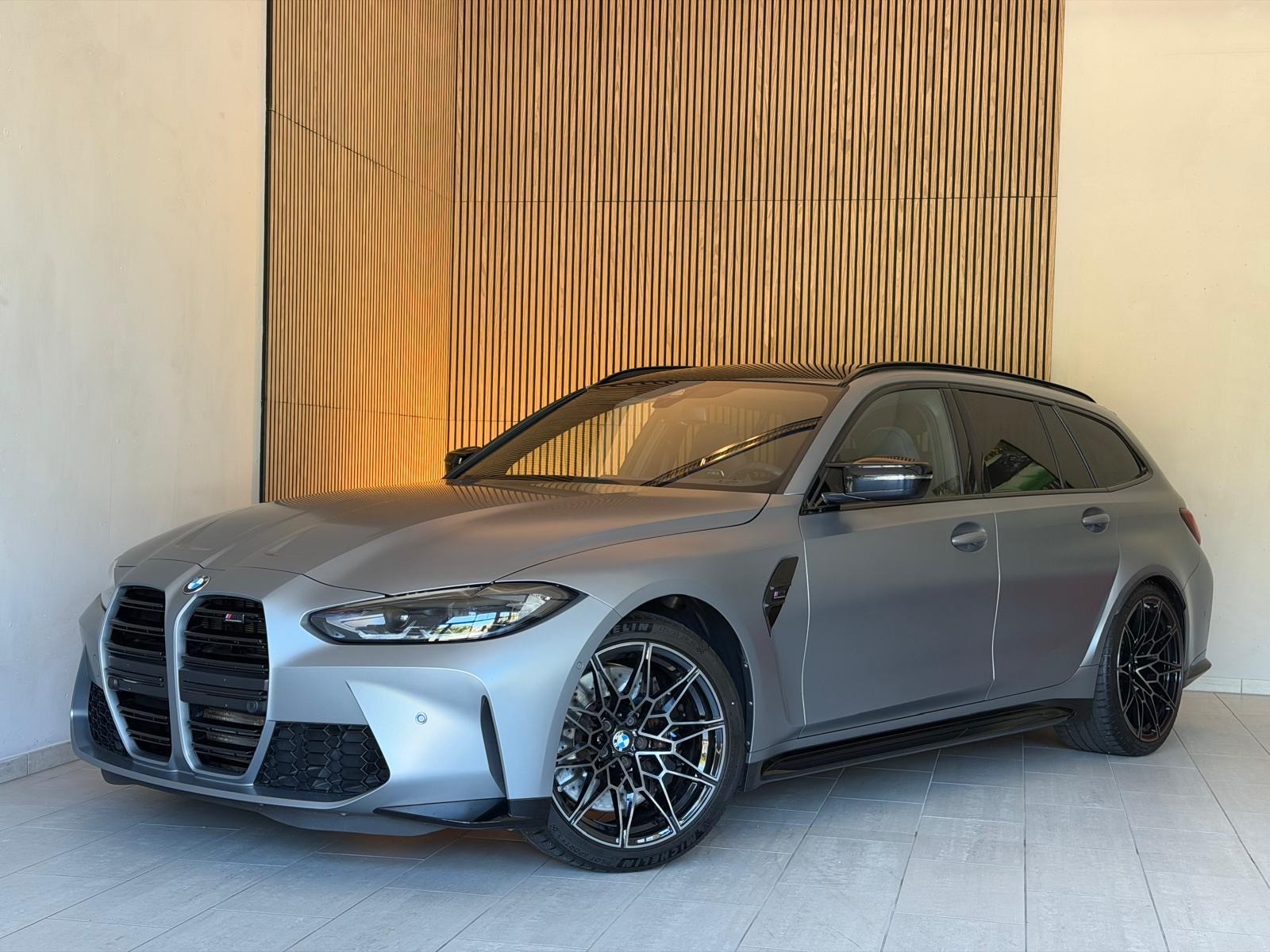 BMW M3 Touring Competition M xDrive INDIVIDUAL FROZEN PURE GREY-image-0