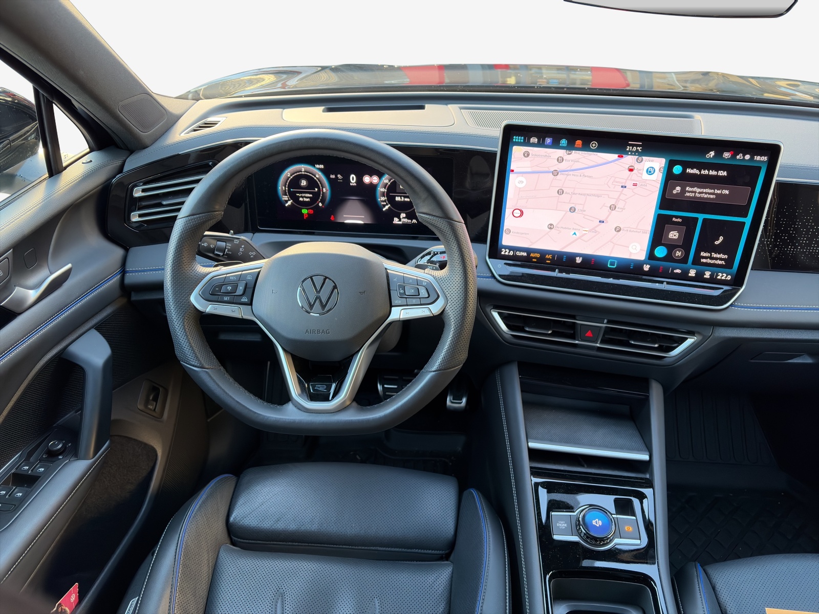 VW Tiguan 2.0 TDI SCR R-Line 4Motion DSG-image-8