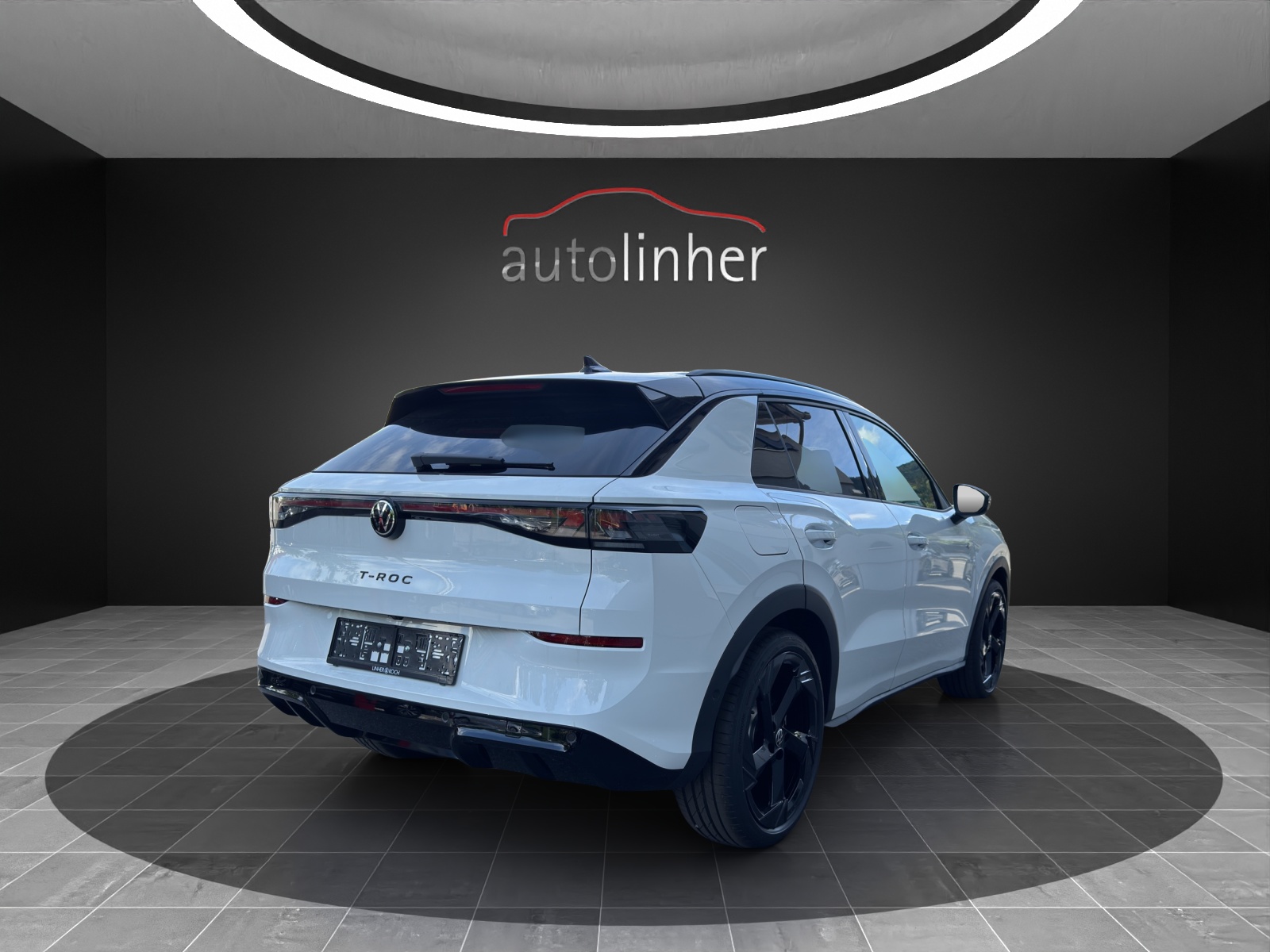 VW T-Roc 1.5 eTSI mHEV R-Line DSG-image-4