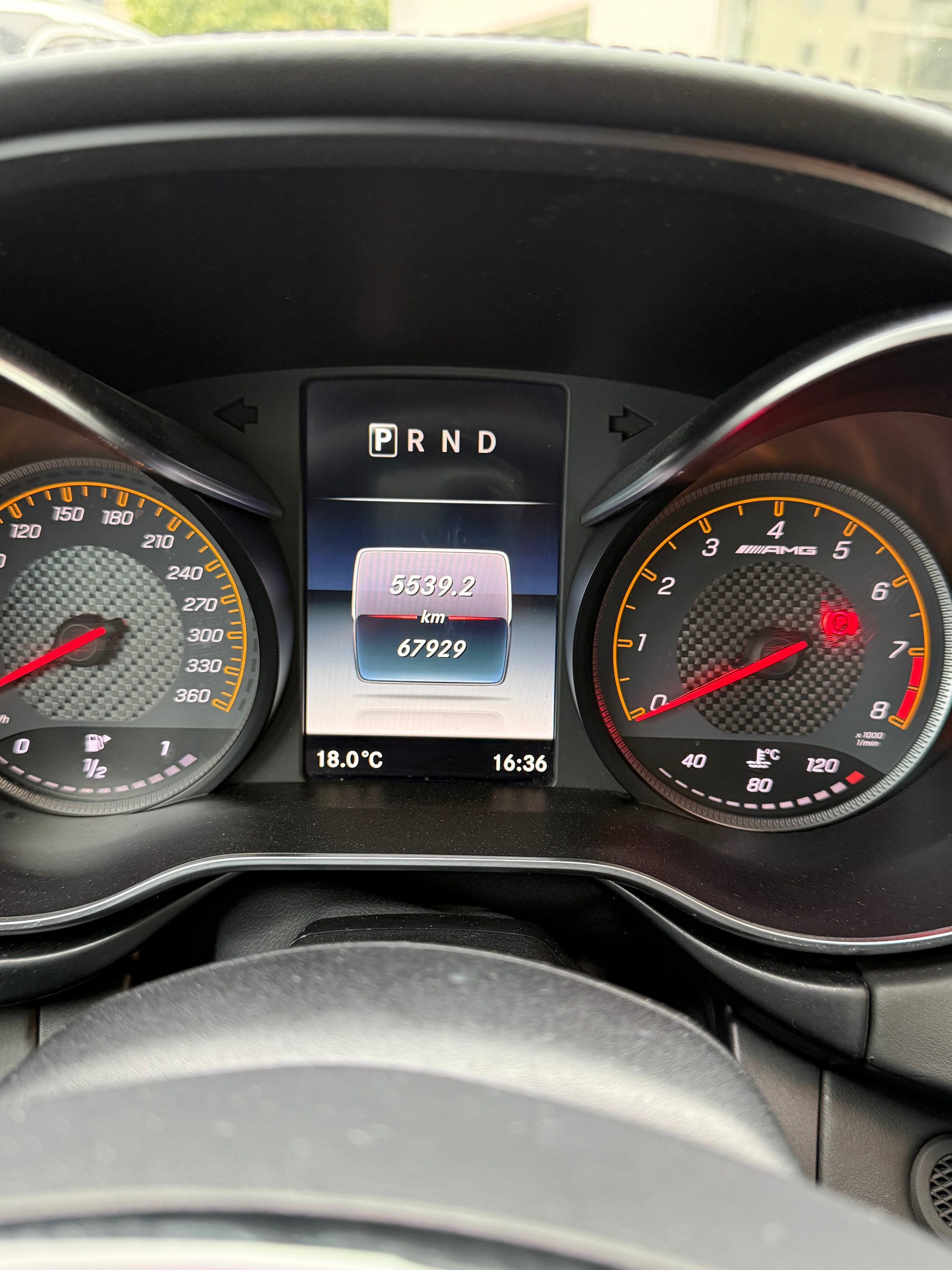 MERCEDES-BENZ AMG GT C Speedshift DCT-image-8
