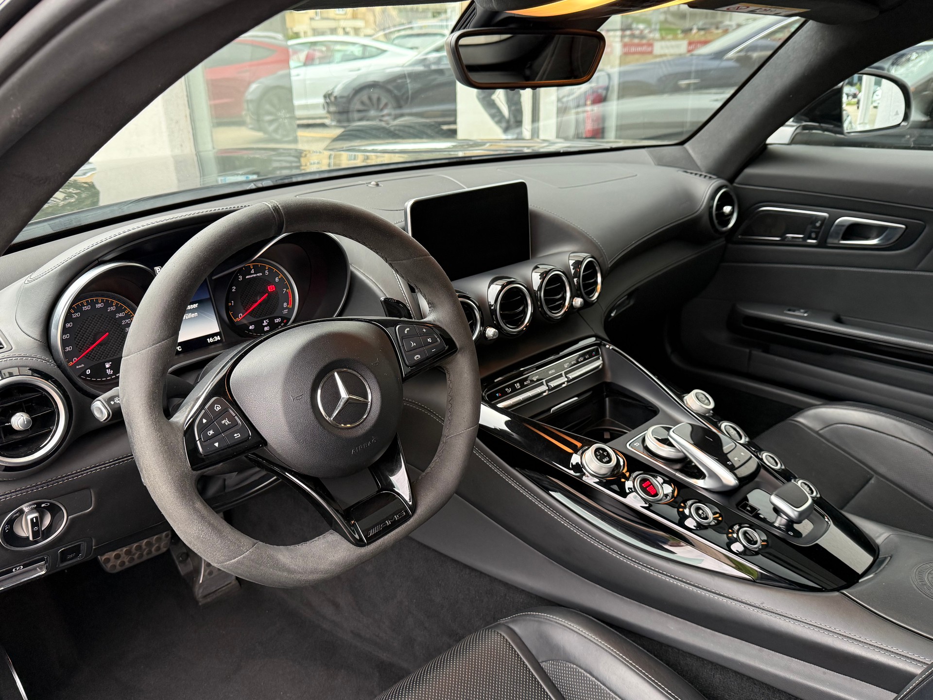 MERCEDES-BENZ AMG GT C Speedshift DCT-image-6