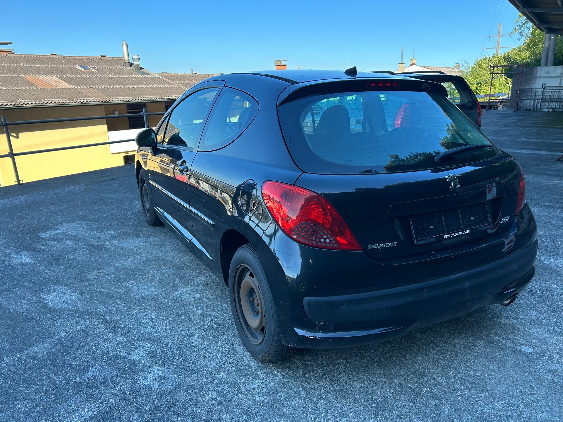 PEUGEOT 207 1.6 16V Turbo GT 150-image-3