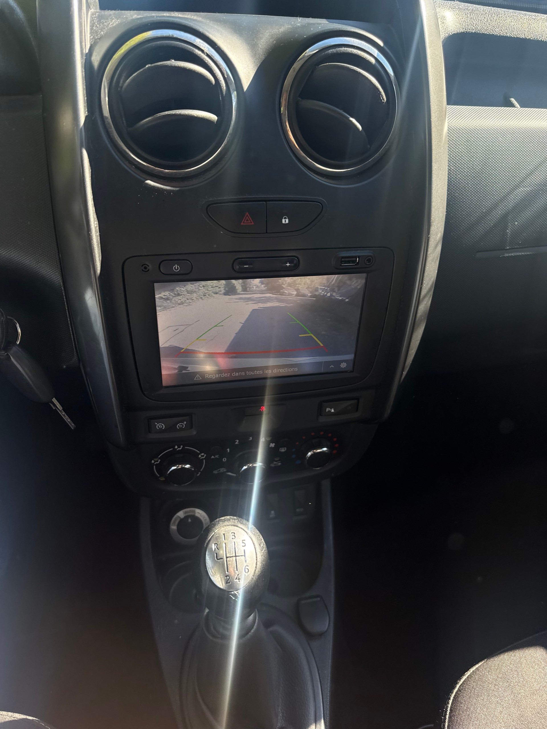 DACIA Duster 1.2 T Ambiance 4x4-image-9