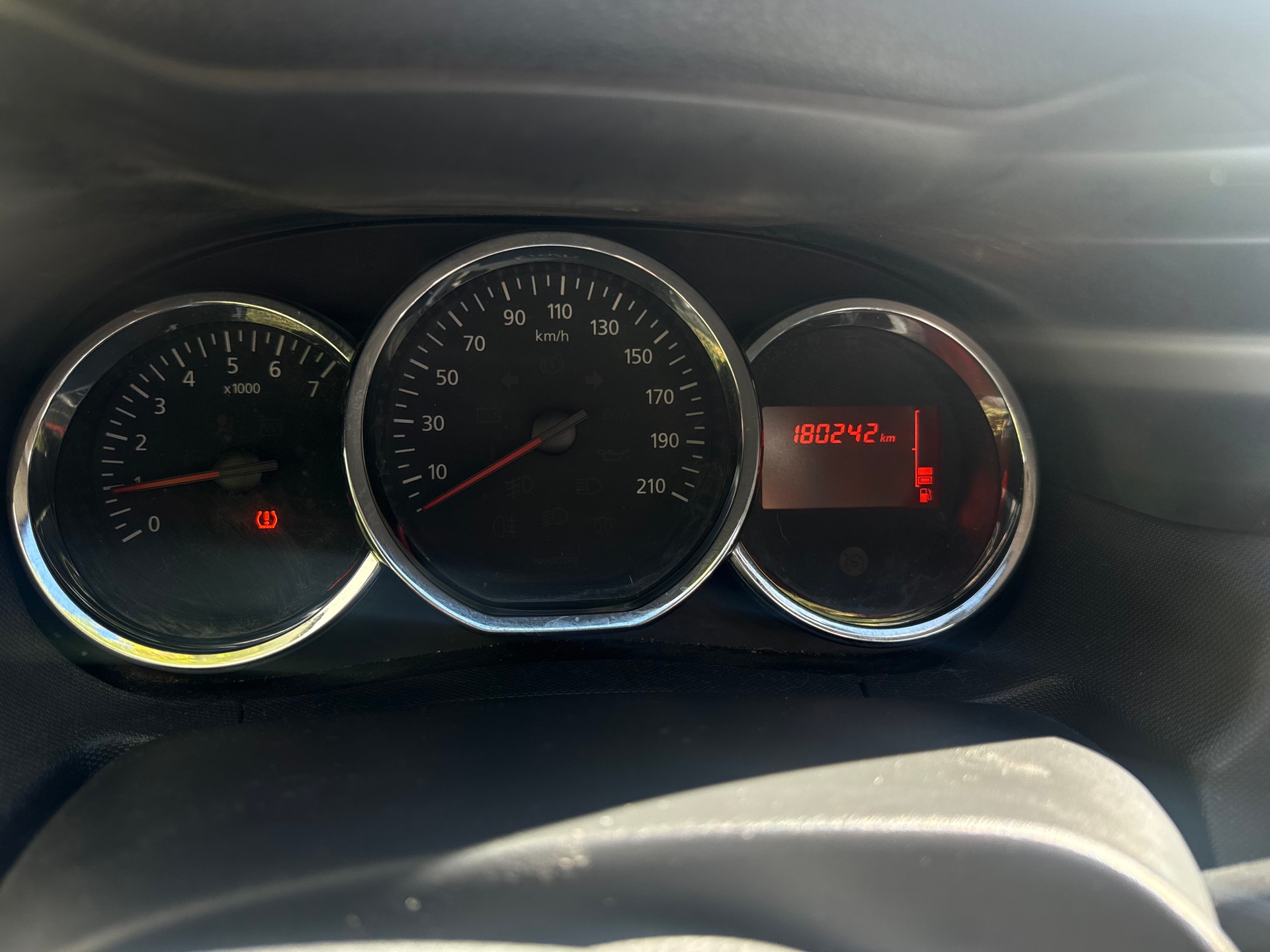 DACIA Duster 1.2 T Ambiance 4x4-image-8
