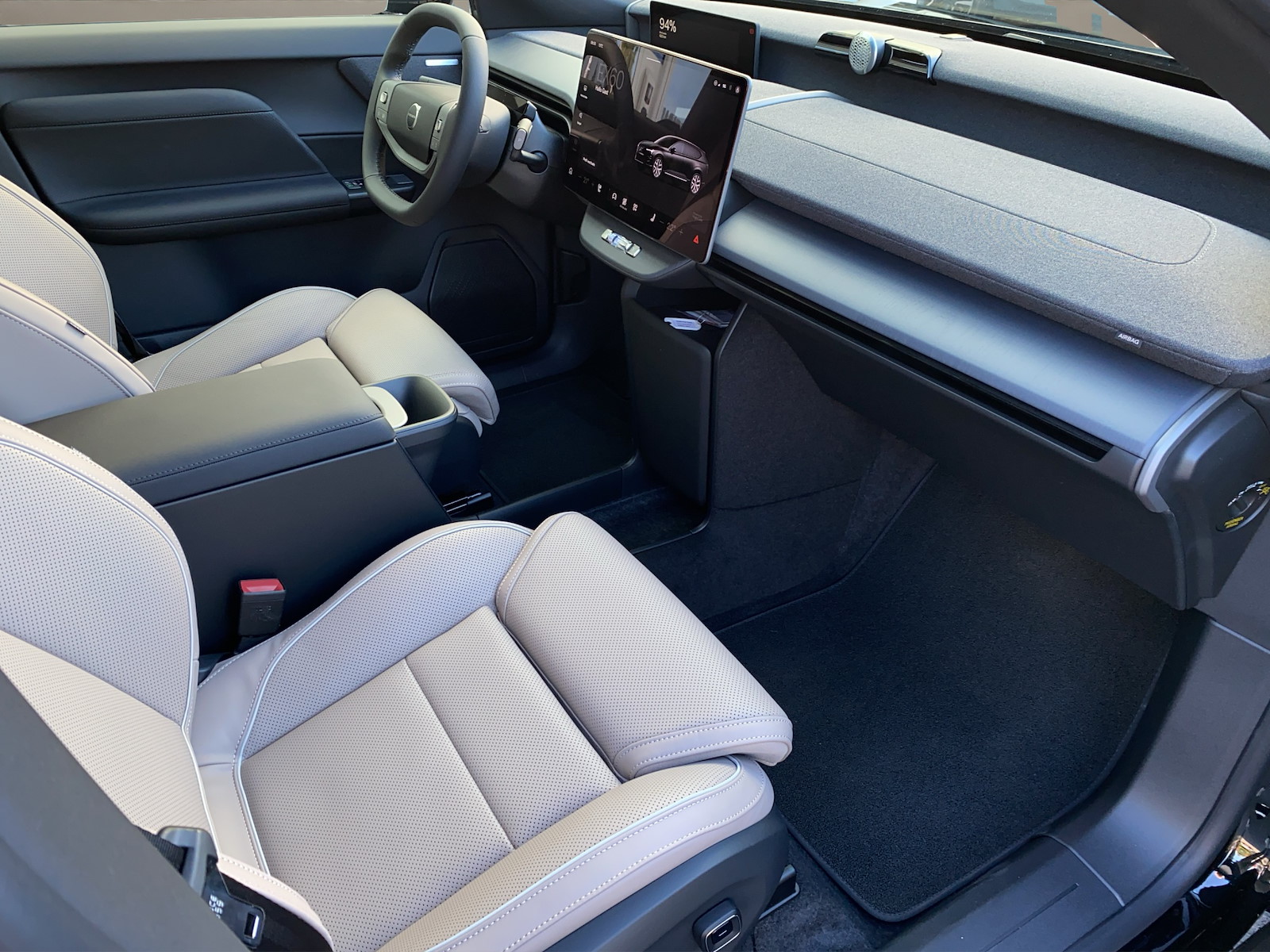 VOLVO EX60 Twin Ultra AWD-image-10