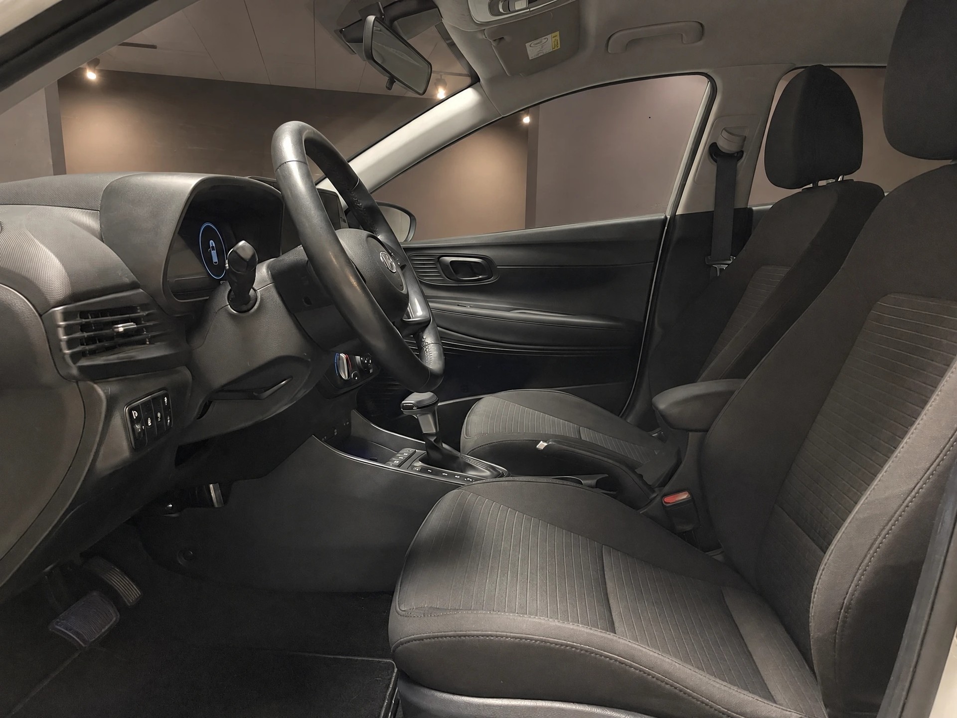 HYUNDAI i20 1.0 T-GDi Amplia DCT-image-7