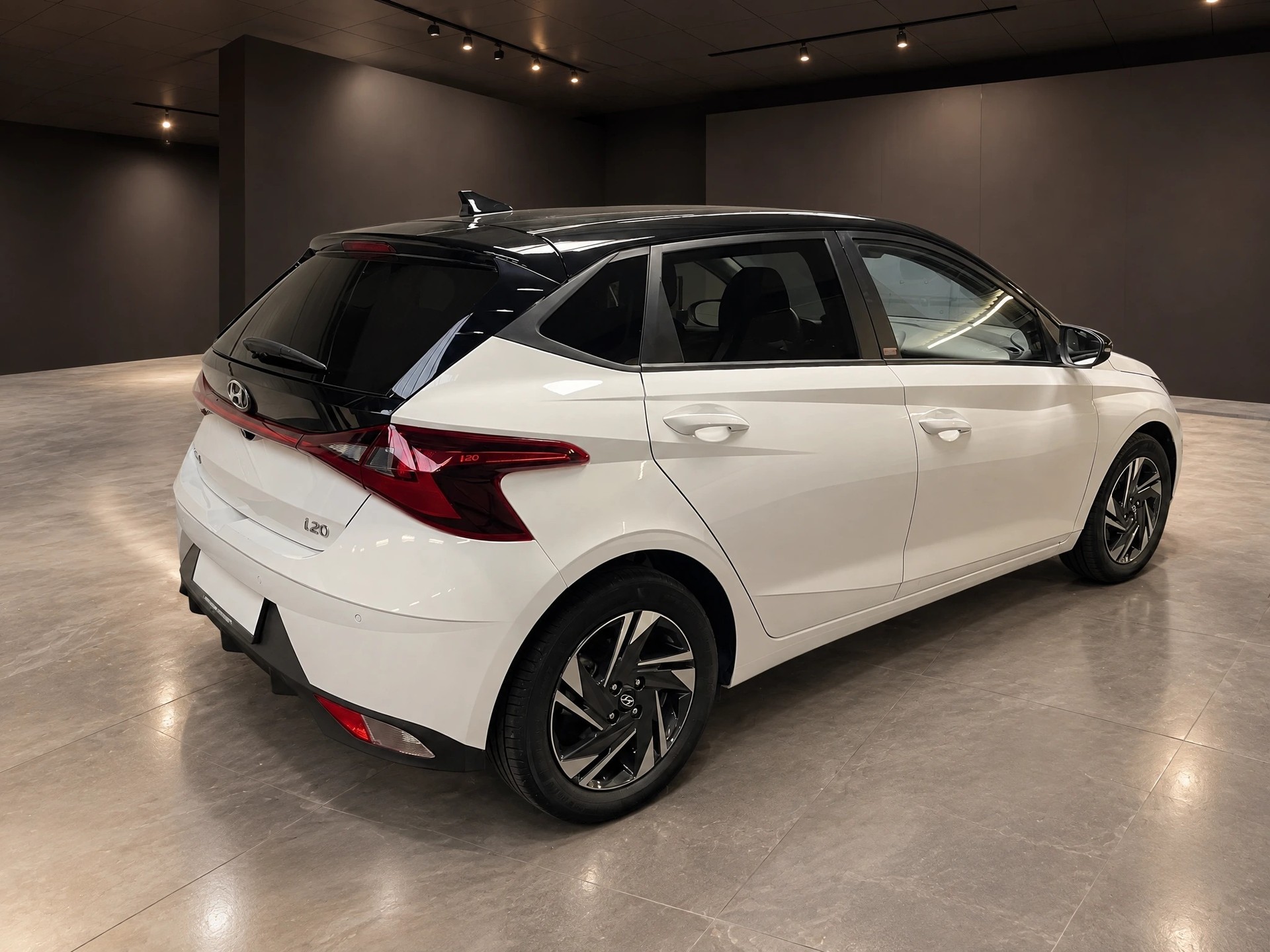 HYUNDAI i20 1.0 T-GDi Amplia DCT-image-3