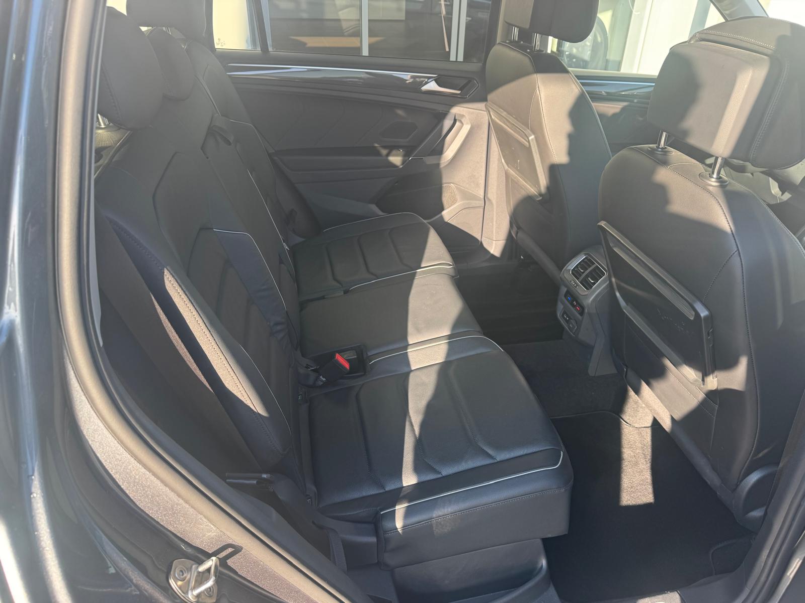 VW Tiguan Allspace 2.0 TDI SCR Highline 4Motion DSG-image-3