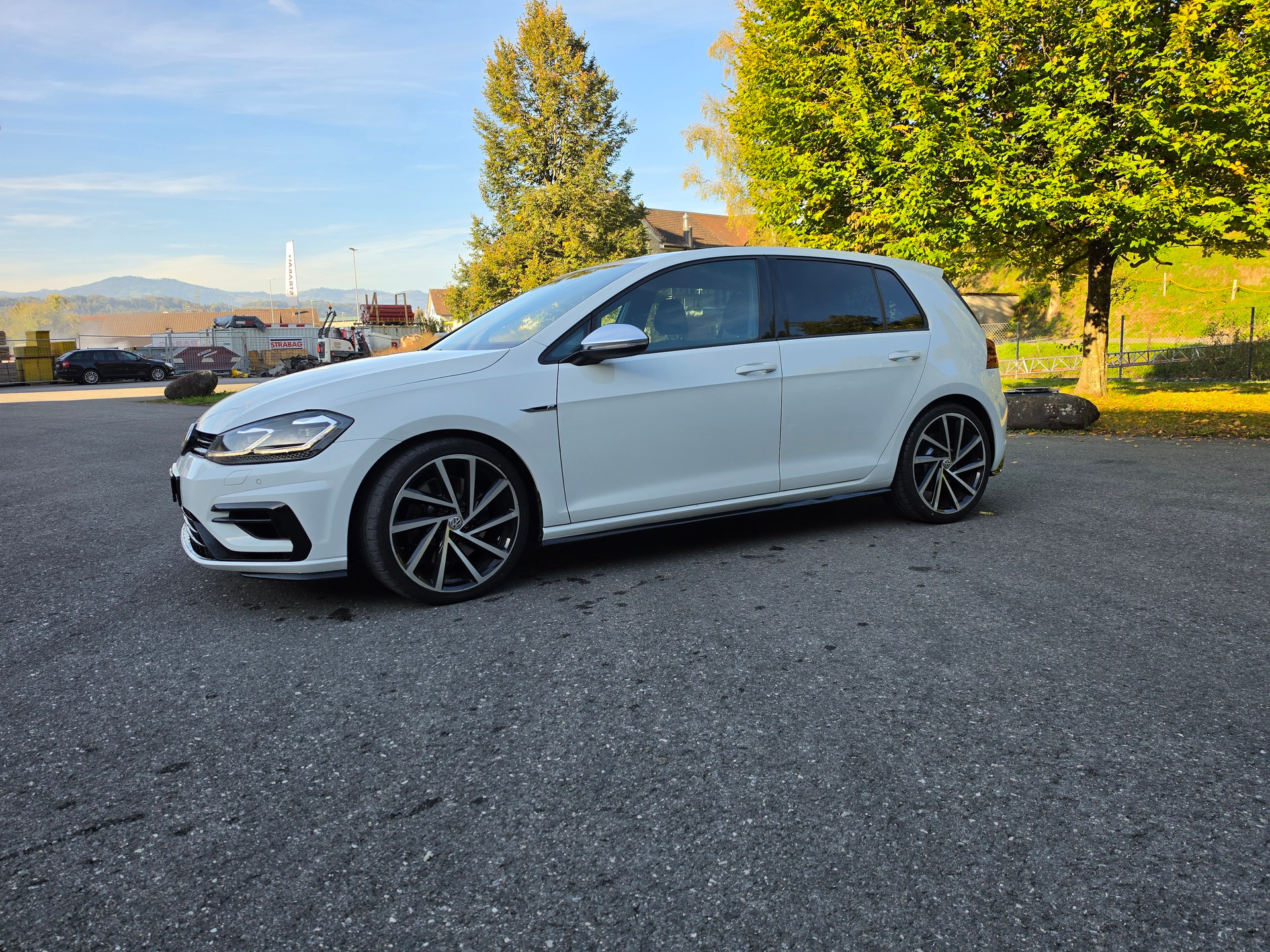 VW Golf 2.0 TSI R 4Motion DSG-image-9