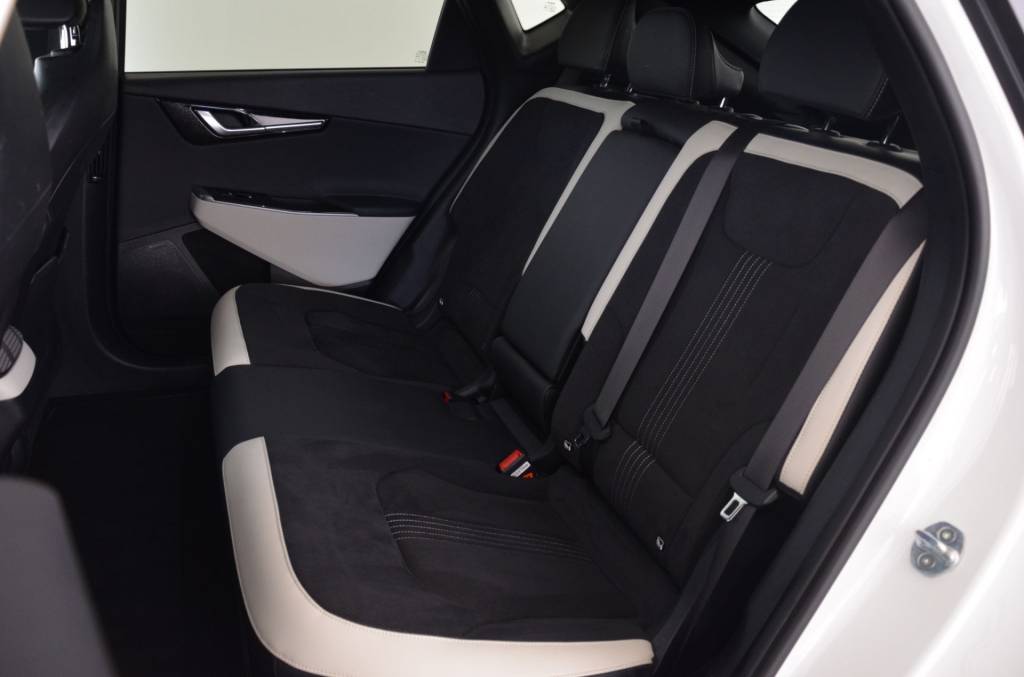 KIA EV6 77.4 kWh GT-Line 4x4-image-14